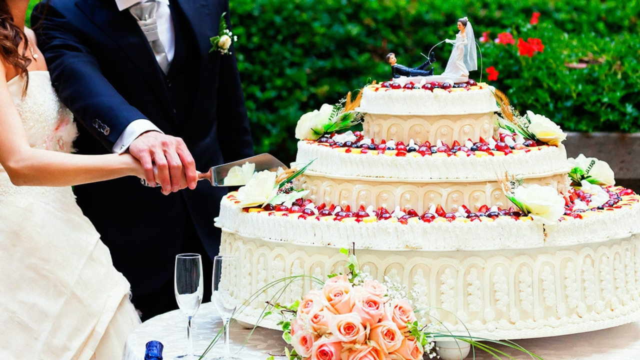 Tendências de bolo de casamento 2024